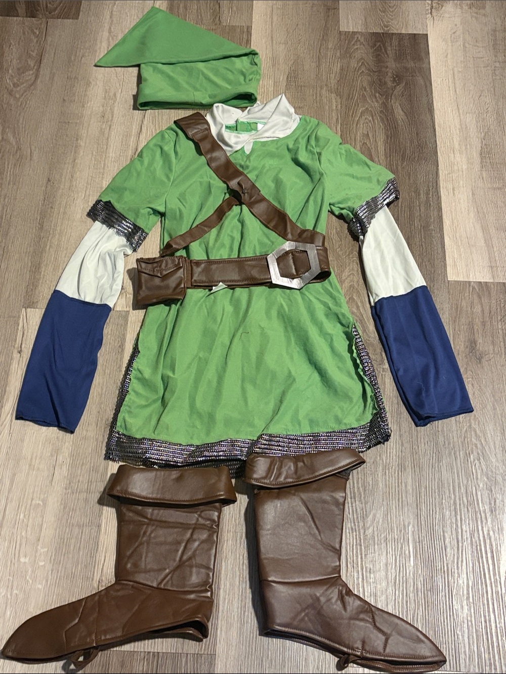 Zelda kids costume size XL 14-16